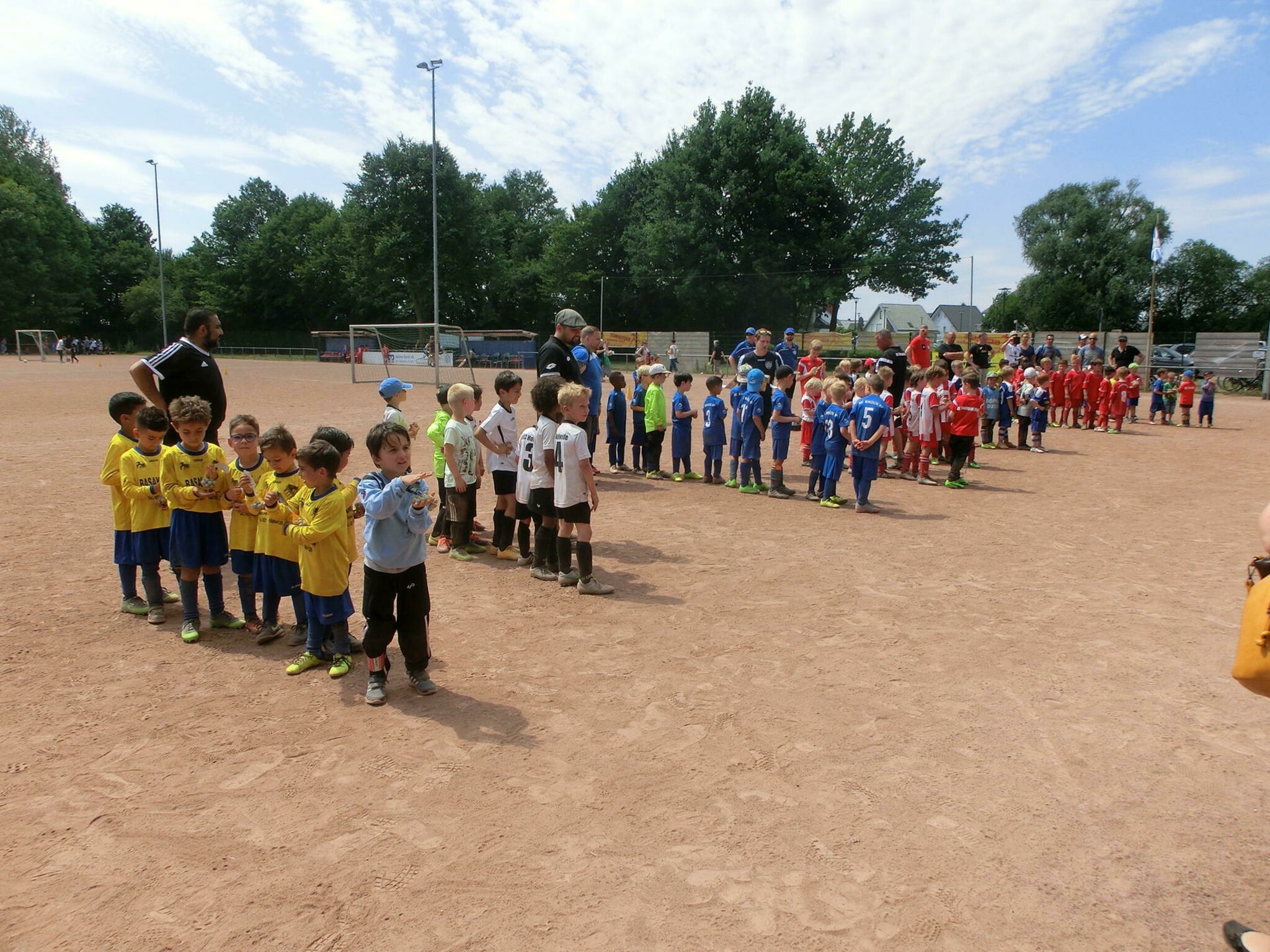 Pokale und Süßes zur Belohnung SC Brück veranstaltete