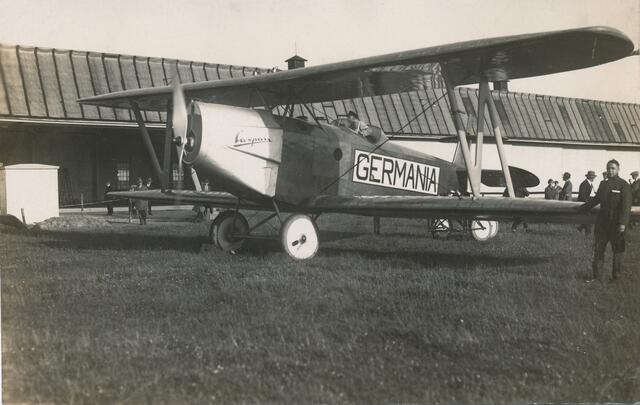 Die Caspar C32 „Germania“ auf dem Flughafen Köln-Butzweilerhof. | Foto: Luftfahrtarchiv Köln