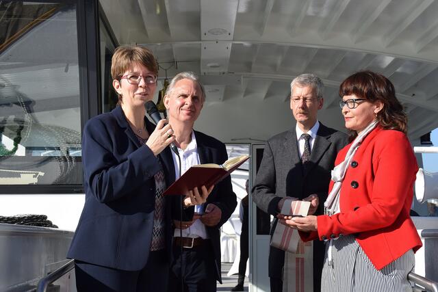 Einsegnung (von links): Pfarrerin Katharina Stork-Denker, Reiner Weisbarth, Pfarrer Thomas Schäfer und Herlind Weisbarth. | Foto: Engel-Strebel