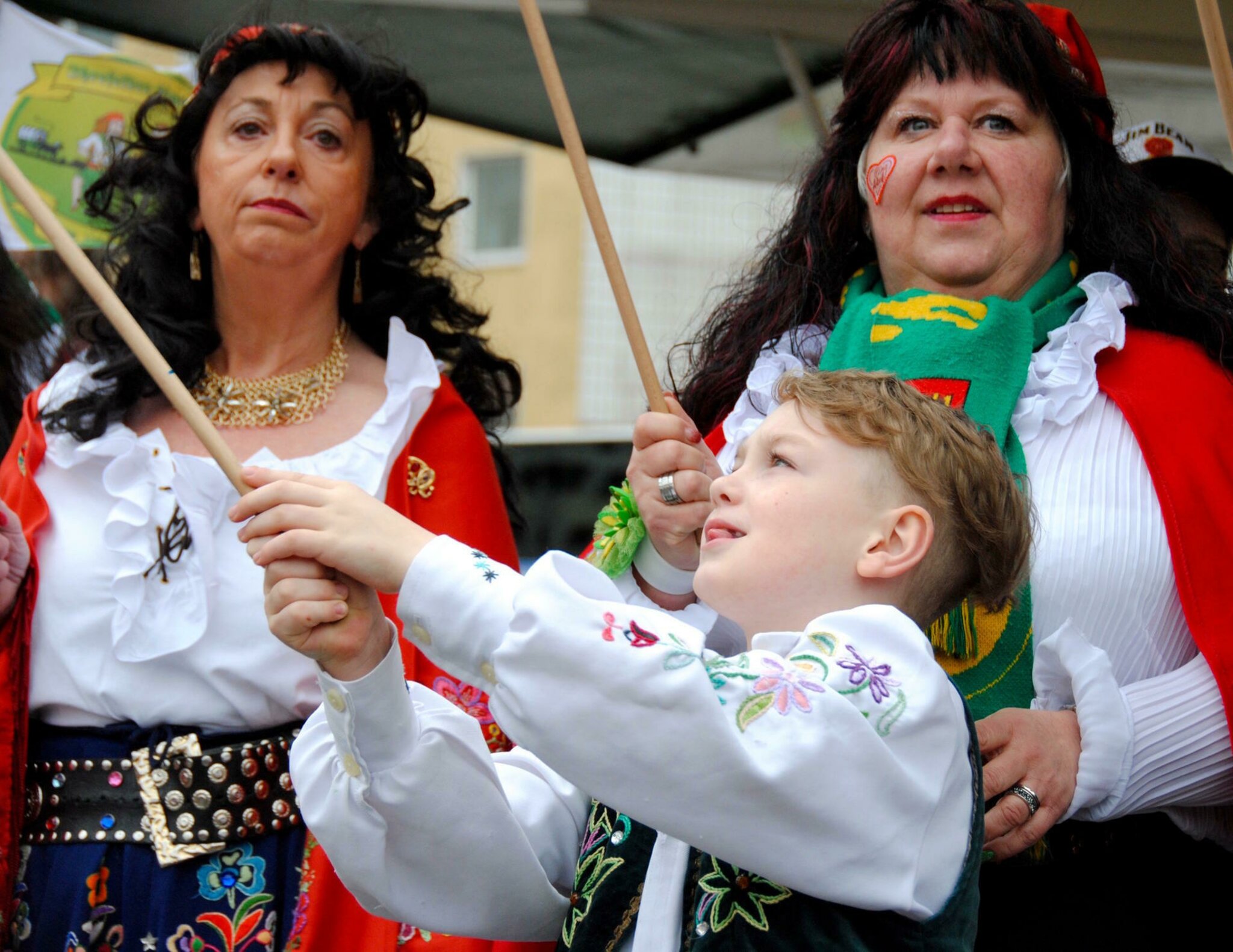 Altweiber: Feier auf Wiener Platz gesichert: Sponsoren unterstützen ...