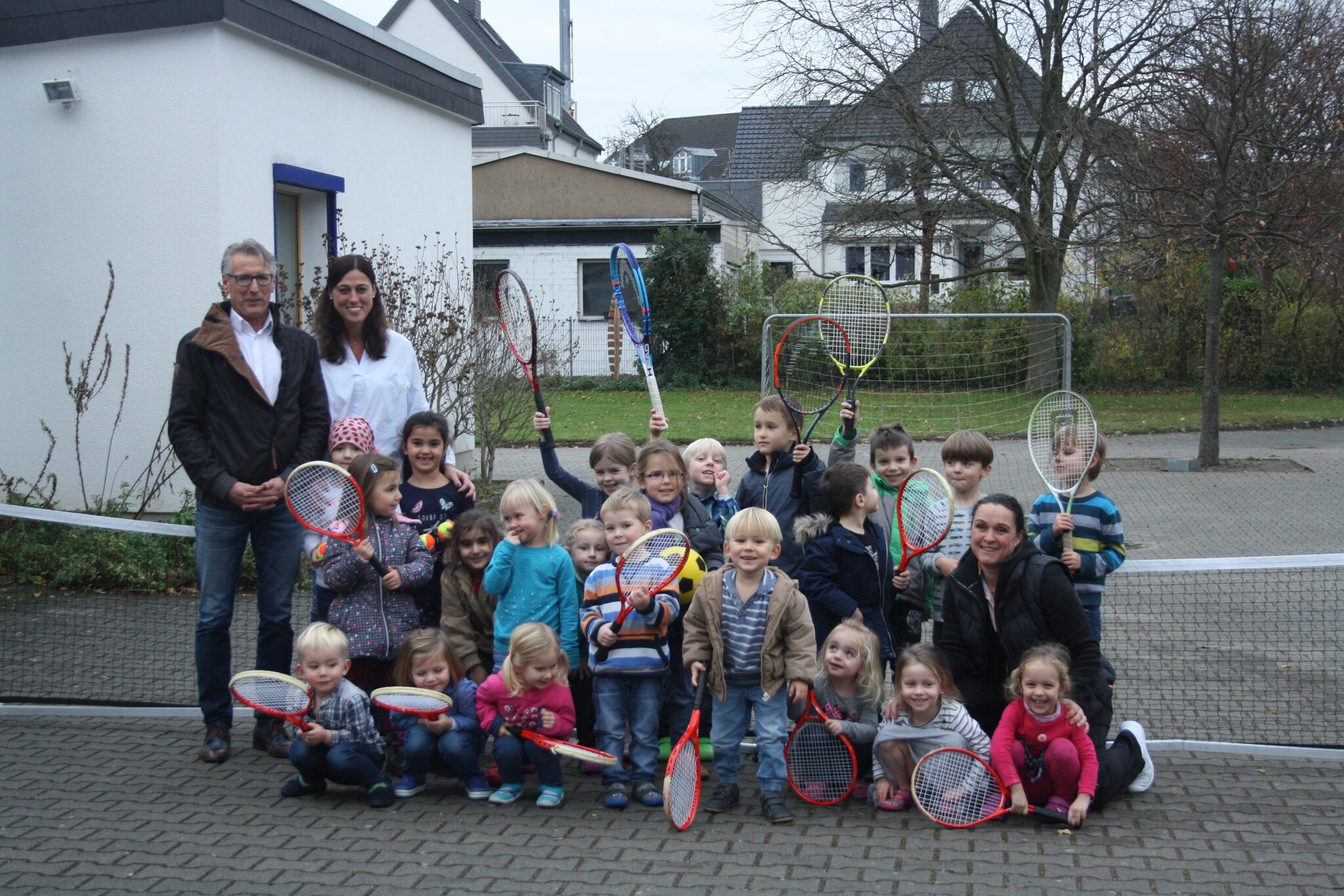 Tennis für die Kleinsten: Minis mit der Filzkugel - Wesseling