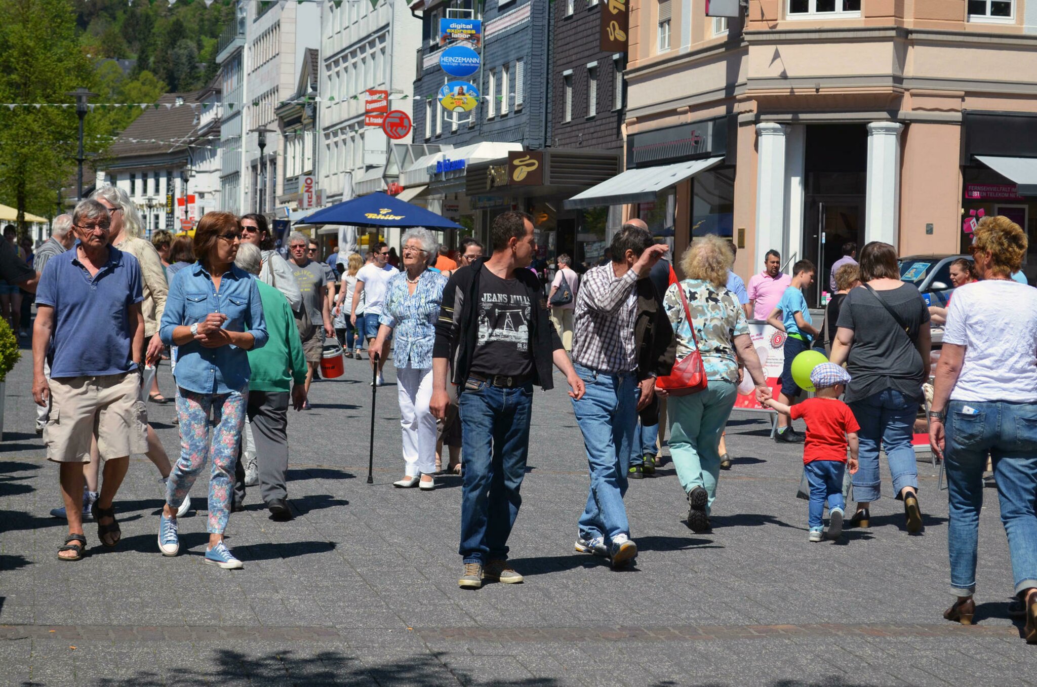 Gummersbacher Frühling: Aktionen und verkaufsoffener Sonntag locken in ...
