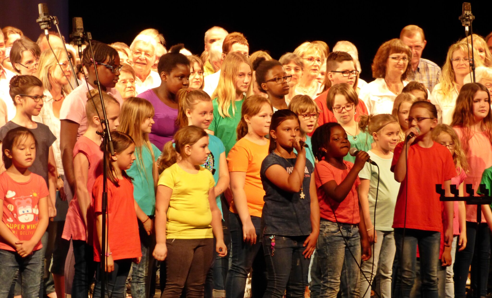 Was für ein Theater Benefizveranstaltung zum Erhalt des Gummersbacher Bühnenhauses Gummersbach Was für ein Theater Benefizveranstaltung zum Erhalt des Gummersbacher Bühnenhauses Gummersbach