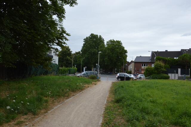 Schon lange fordern Anwohner der Rosmarstraße und des Stadtteils Grube Carl eine Anbindung über den Freiheitsring. Doch bisher fand sich im Rat keine Mehrheit für das Millionen-Bauprojekt. | Foto: Lars Kindermann