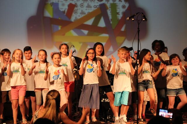 Die Grundschule Irisweg aus Zündorf war mit ihrem Lied „Gerechtigkeit siegt“ beim Cologne Song Contest vertreten. | Foto: Flick