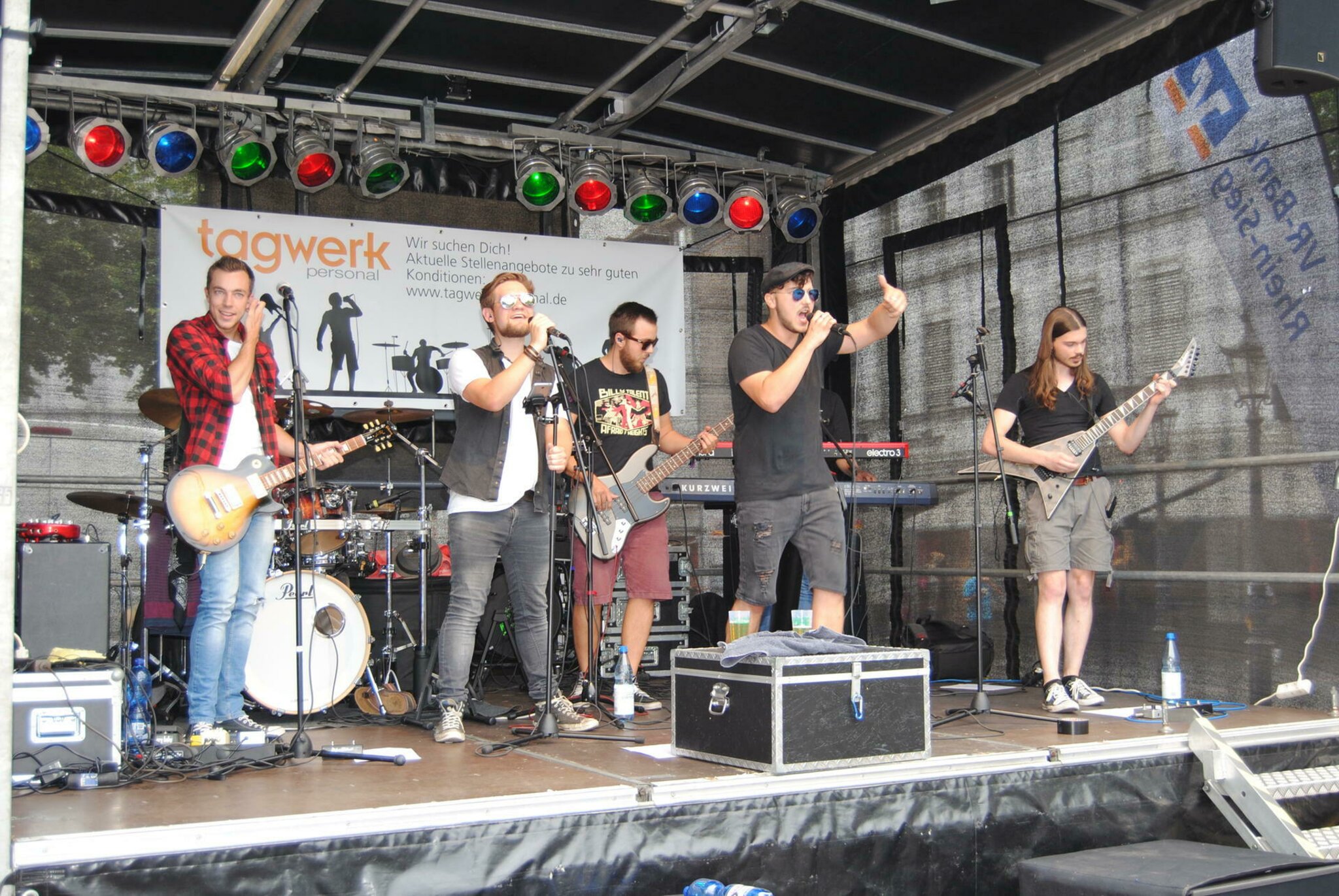 Den Siegburgern eingeheizt: Siegburg live – mit „Mad Memories“ - Siegburg