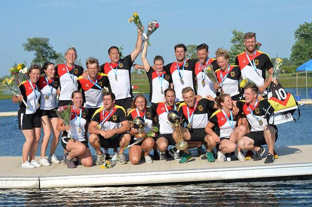 Die Damen- und Herren-Teams und die Damen U21 holten bei der Kanupolo-WM in Kanada Gold. | Foto: DKV