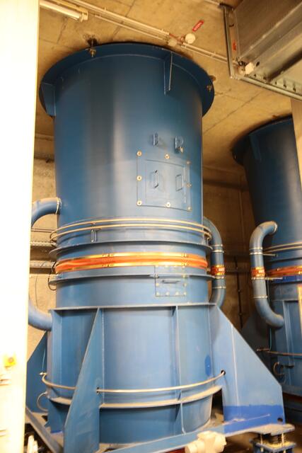 Werden zum Teil ausgebaut, modifiziert und wieder eingebaut: Die mächtigen Ventilatoren. | Foto: we