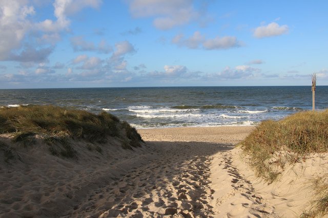 Wenige Minuten vom Dorfhotel entfernt konnte der Strand von Rantum zu Fuß erreicht werden. | Foto: Bastian Schlößer