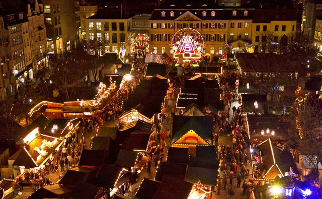 Alle Jahre wieder: Für einen Monat verwandelt sich die Bonner Innenstadt in einen großen Weihnachtstraum. | Foto: who (Archiv)