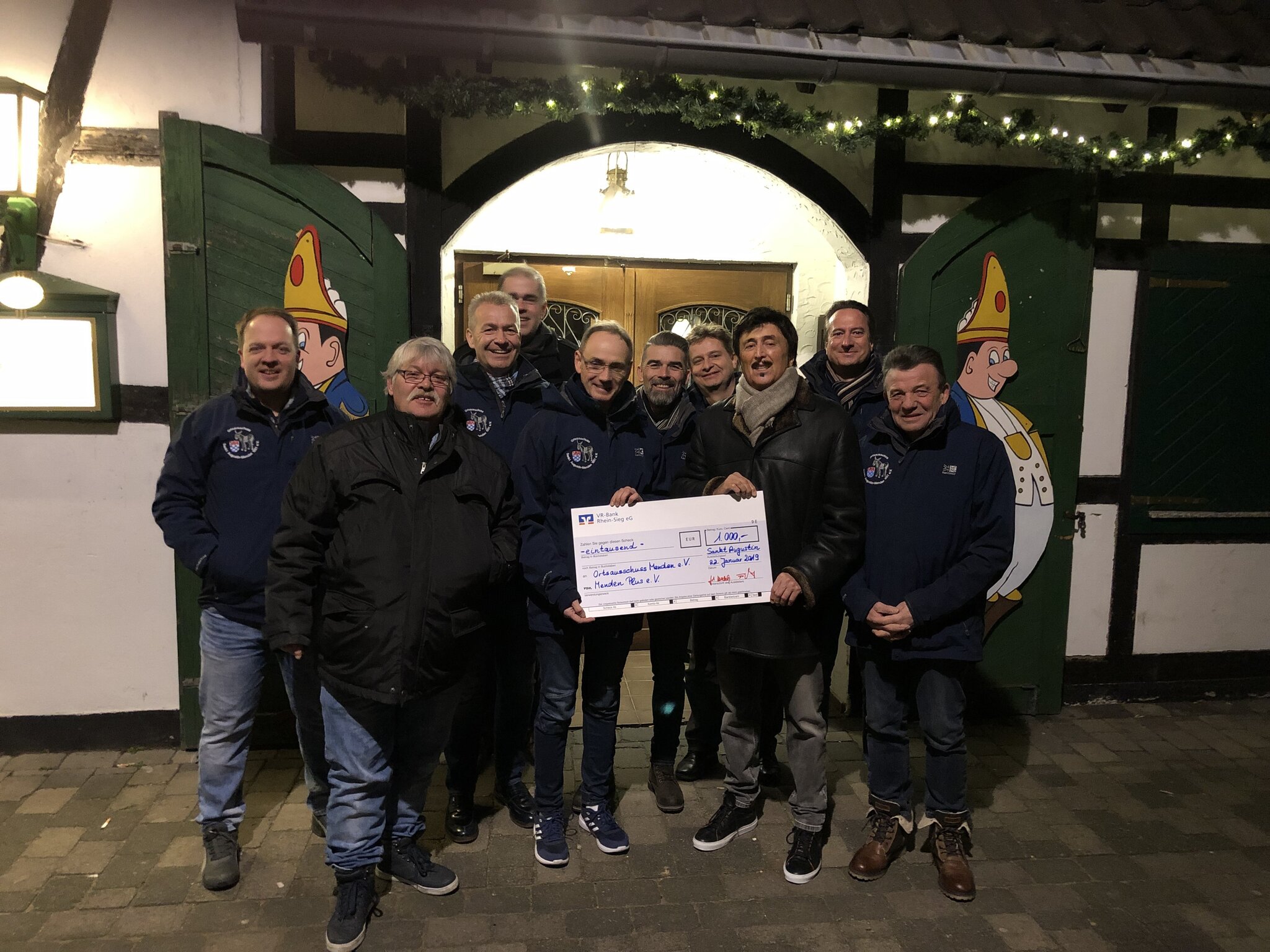 1.000 Euro für den jecken Zug: MendenPLUS mit Herz fürs Brauchtum ...