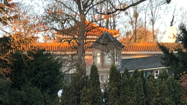 Botschaft der Volksrepublik China mit Satellitenantenne rechts hinten (Außenstelle Bonn) | Foto: privat