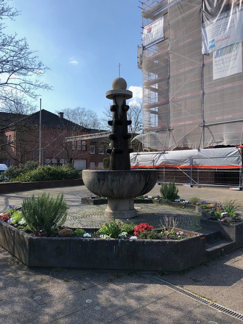 Brunnen vor St. Joseph am Kaiser-Karl-Ring | Foto: privat