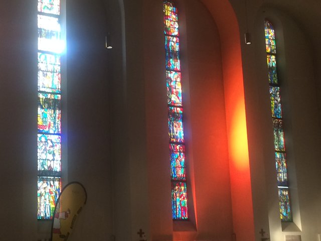 Lichtdurchflutet: Fenster in St. Joseph | Foto: privat
