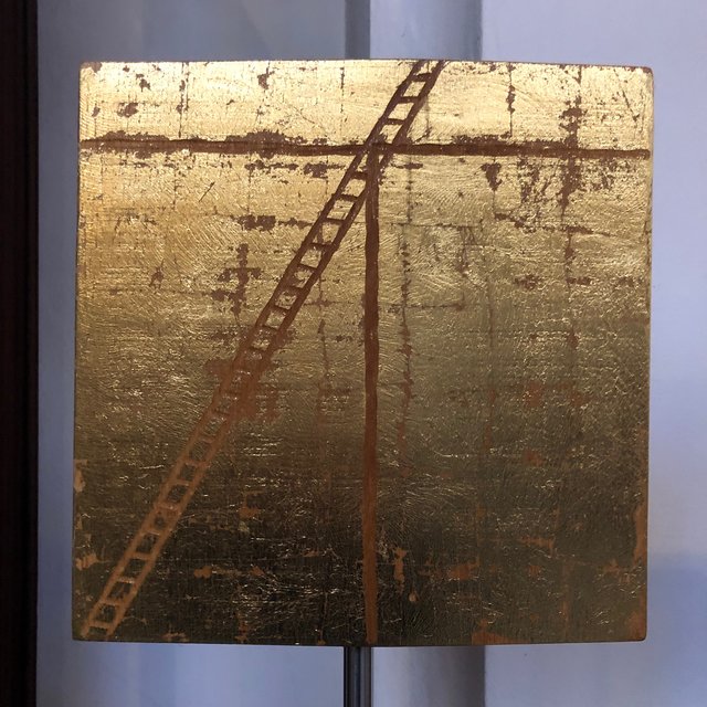13. Station: Jesus wird vom Kreuz abgenommen und in den Schoß seiner Mutter gelegt (Kreuzweg von Kaspars Poikans, St. Remigius, Bonn) | Foto: privat