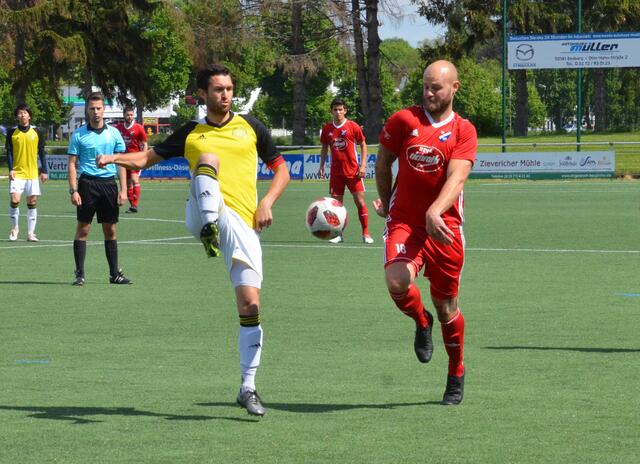 Das 0:0 im Derby zwischen Glesch-Paffendorf und dem GKSC Hürth tat beiden Mannschaften nicht weh. | Foto: Bienert