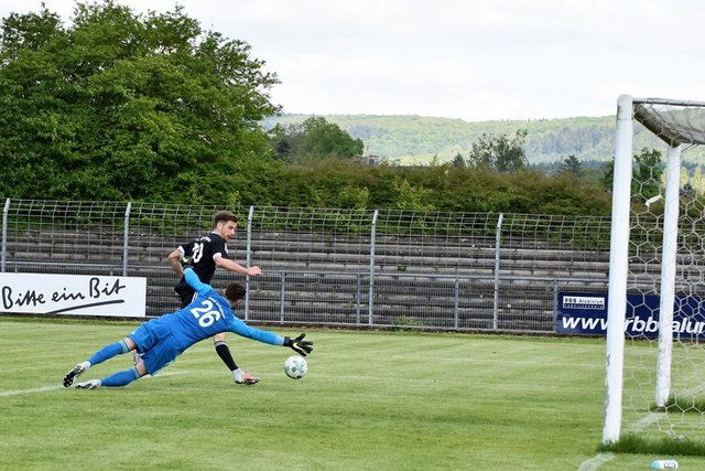 Johannes Rahn schob nach einem Alleingang in der Nachspielzeit den Ball zum 0:2 ein ins Tornetz. | Foto: SVW/W.Kage