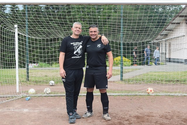 Die zwei Fußball-Brüder, Trainer Nino Cornicolario und Luciano "Lutz" Cornicolario | Foto: Erwin Höller 