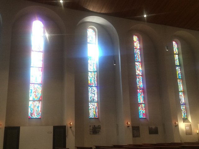 Strahlende Sonne am Tag des 40. Weihejubiläums von Pfarrer Blanke (Kirche St. Joseph, Bonn-Castell)
 | Foto: privat