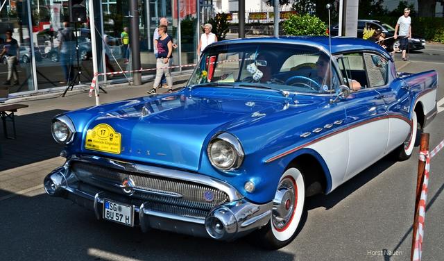 "Buick Super Riviera Sedan", Bj. 1957, 300 PS, 190 km/h; | Foto: Horst Nauen