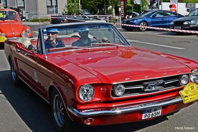 "Ford Mustang Cabriolet", Bj. 1965, 230 PS, 169 km/h; | Foto: Horst Nauen