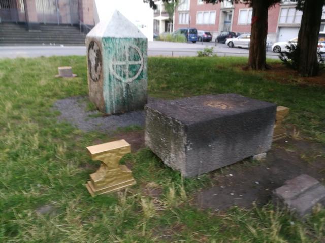 Steine der Weltfriedakademie 