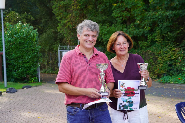 Sie waren die Sieger des Turniers um den Rosenpokal 2019 des TC Burg Kendenich: Dominique Kuhlen und Thomas Glaser. | Foto: (Foto: TCB)