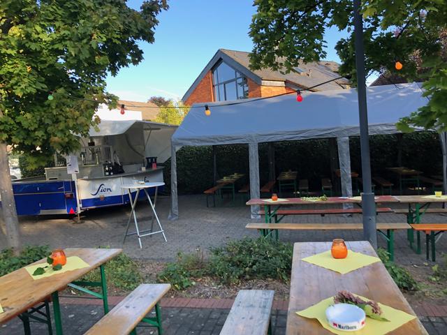 Alles ist bereit fürs Pfarrfest in Holtorf  | Foto: privat