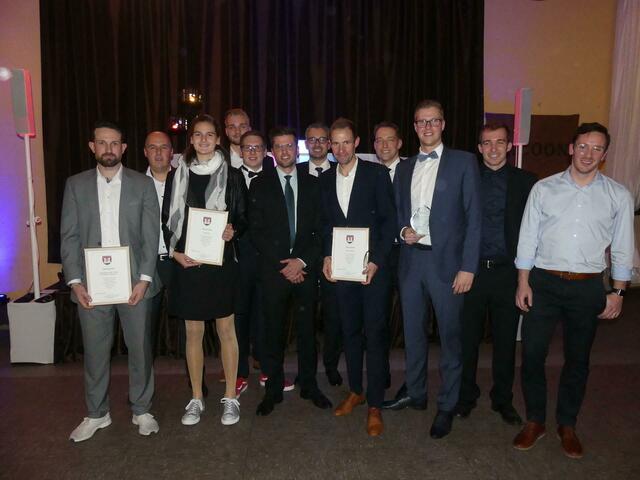 Alle Erstplatzierten auf einem Foto | Foto: Klinkhammels