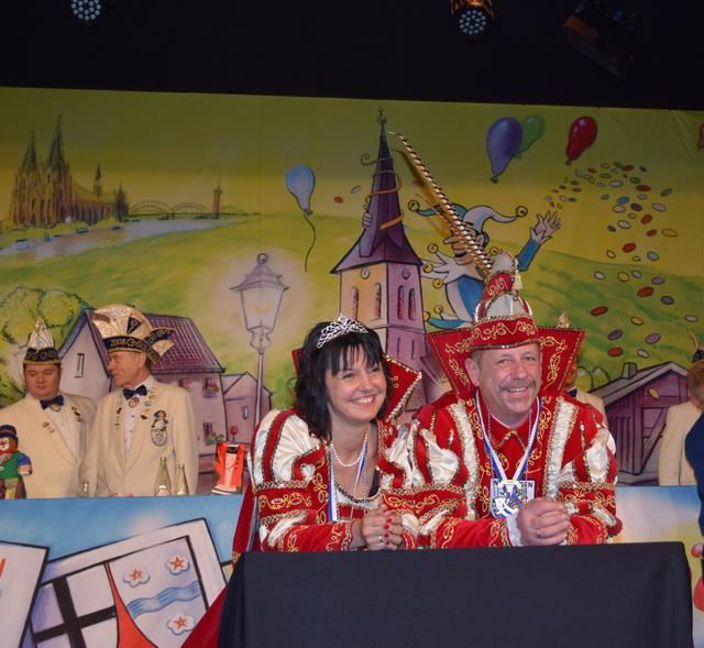 Jörg und Nicole Paul genießen ihr neues Leben als Tollitäten in Wenten  | Foto: Erwin Höller 