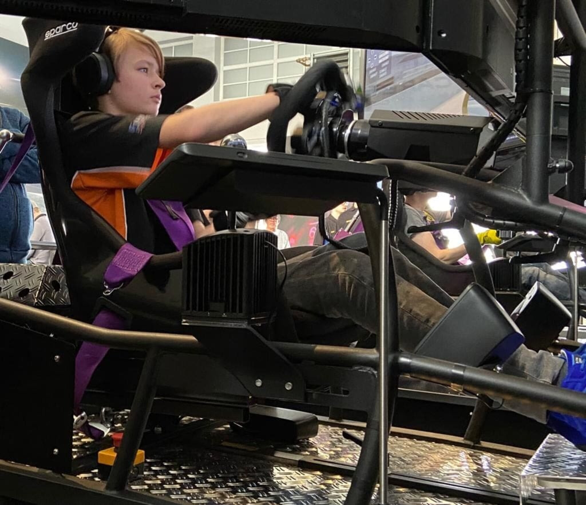 Msc Racing Sim MSC erfolgreich beim Sim-Racing: 14-jähriger Youngster düpiert ...