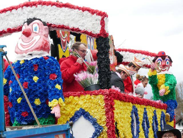 Prunkwagen der KG Löstige Flägelskappe.  | Foto: Anita Brandtstäter