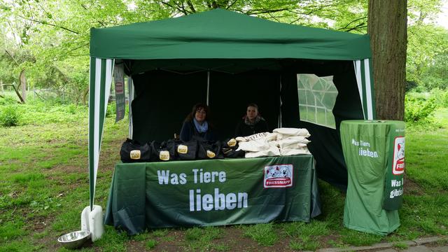 2019: Hauptsponsor Fressnapf Bergheim vor Ort | Foto: Heinz Könen