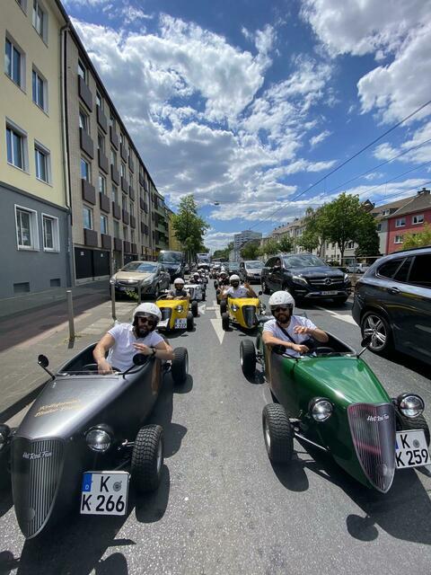 Die Hot Rod Flitzer cruisen durch Köln. | Foto: Hot Rods Köln