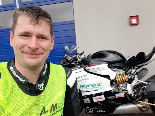 Frank Schumacher freut sich, dass er wieder trainieren konnte. | Foto: FS Racingteam Morsbach