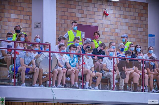 Handball in Corona-Zeiten: ein Maskenball | Foto: Thomas Schmidt