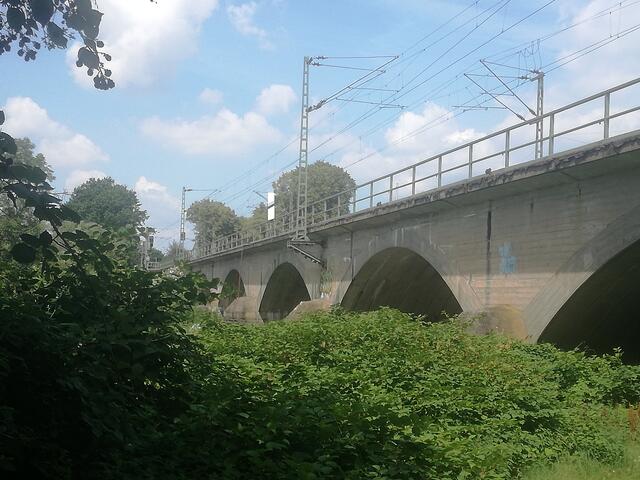 Die Siegbrücke bei Buisdorf. | Foto: ADFC