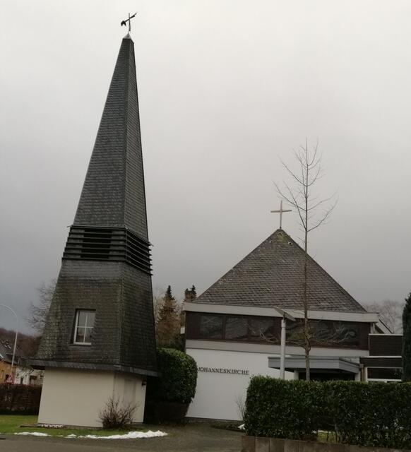 Der Glockenturm bleibt, und durch einen Anbau wird die Kita Rodderweg erweitert.  | Foto: Heike Löhrer