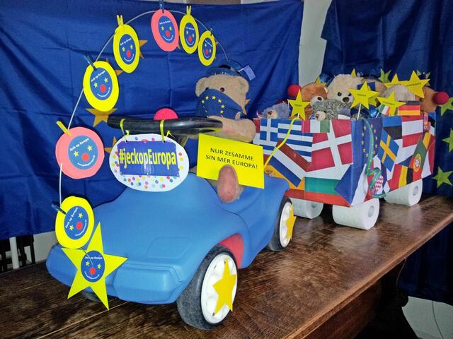 Kennziffer 13 - „Jeck op Europa“ ist ein Karnevalsverein für Europa und schickt das Europa-Mobil in den Mini-Karneval. Der Verein, der 2019 gegründet wurde steht hinter der europäischen Idee der Völkerverständigung und des Miteinanders und begeistert im Kölner Karneval dafür viele Menschen.  | Foto: Jeck op Europa