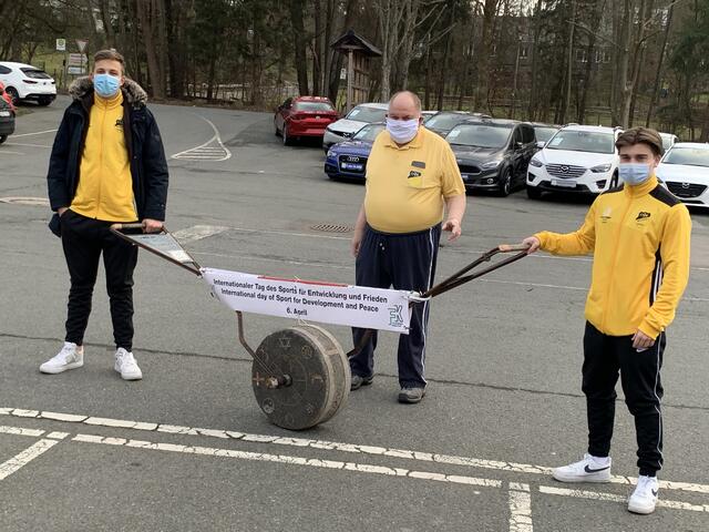 (v.l.n.r.)Joshua Kaiser, Josef Hemrich und Miguel Kaumanns beim Start in Hungenbach | Foto: Stoning Roll