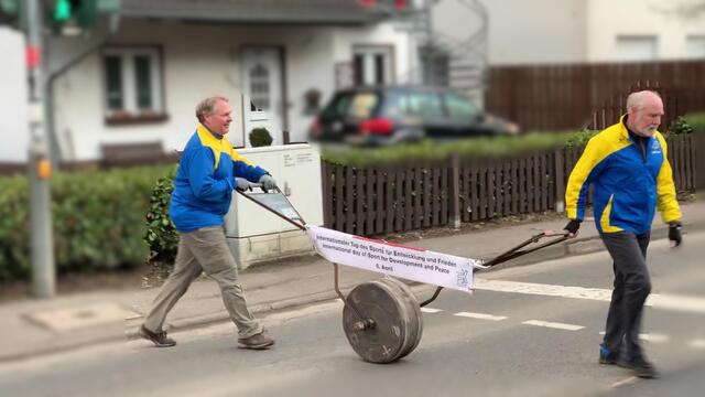 Wolfgang Ernst (hinten) und Paul Günther Wilhelm unterwegs mit Stoning Roll | Foto: Stoning Roll