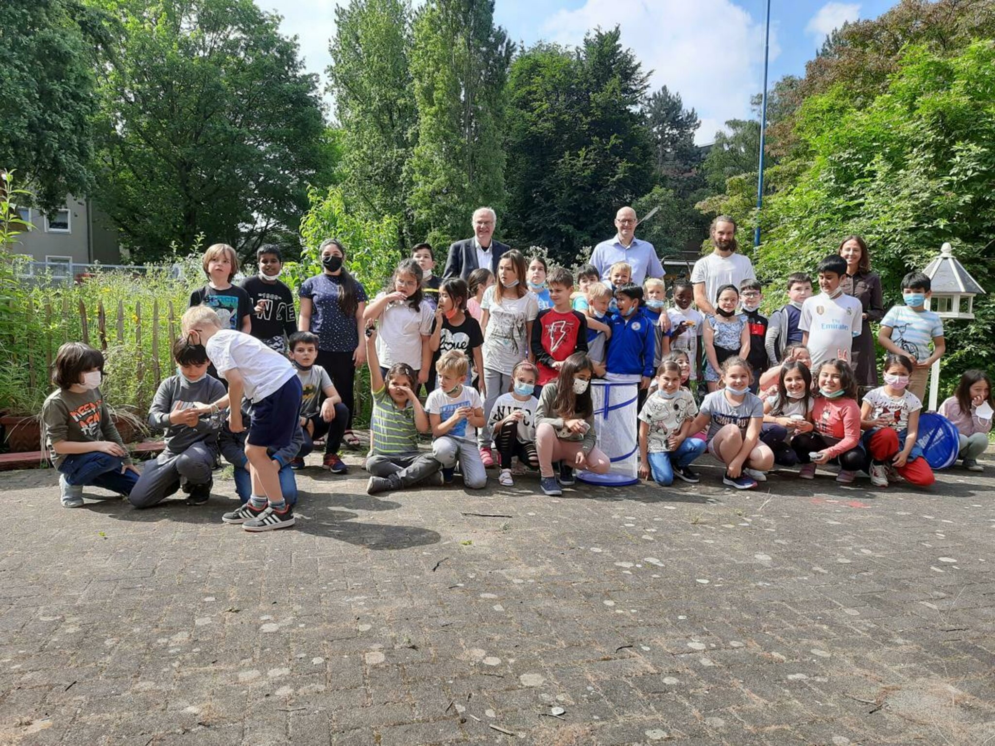 Kooperation von Grundschule Nesselrodestraße und AVG Köln Seit fünf Jahren erfolgreich Nippes Kooperation von Grundschule Nesselrodestraße und AVG Köln Seit fünf Jahren erfolgreich Nippes