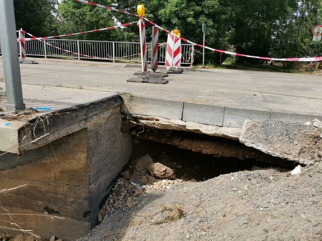 Die Brücke an der Merowingerstraße kann wieder genutzt werden, wenn die Straßenarbeiten abgeschlossen sind. Diese beginnen am 9. August. | Foto: Volker Düster