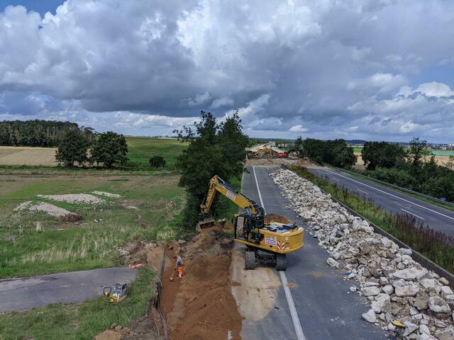 Bei Swisttal hat die A61 ungeheure Schäden durch das Hochwasser erfahren. | Foto: Die Autobahn GmbH Rheinland