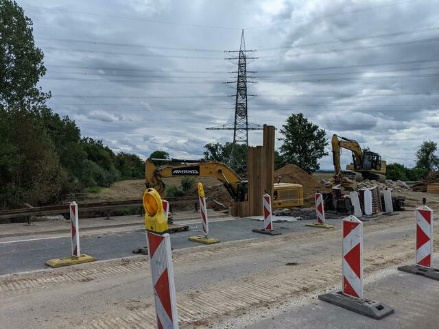 Auch an der A1 in der Nähe der Anschlussstelle Hürth-Knapsack laufen die Arbeiten auf Hochtouren. | Foto: Die Autobahn GmbH Rheinland