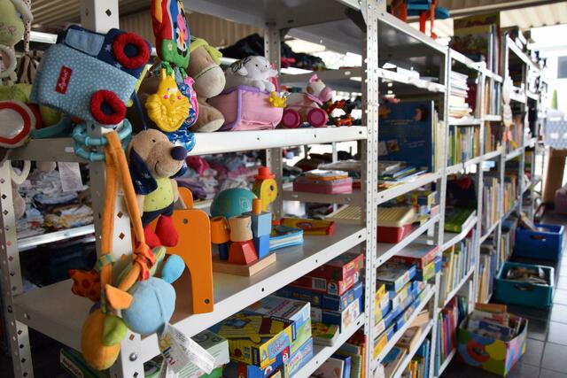 Ebenfalls gefragt waren Spielsachen für Kinder. | Foto: Volker Düster