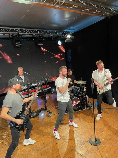 Die Band StadtRand mit Roman Lob | Foto: Holger Krumscheid