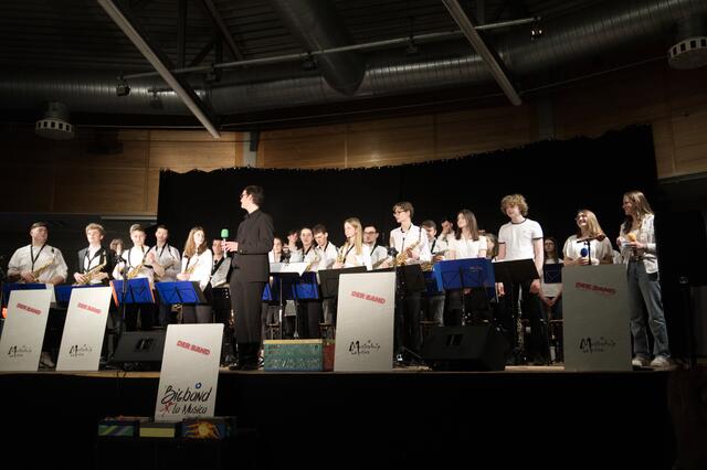 Eine coole Truppe: Die Big-Band der Musikschule La Musica im Zweckverband der Städte Bedburg, Bergheim, Elsdorf Kerpen &amp; Pulheim. | Foto: Paula Grimmert