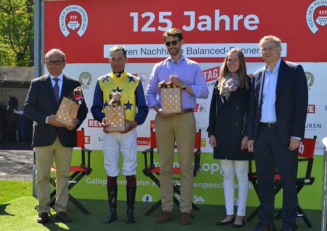 Siegerehrung für das Team von Peace Warrior und Alexander Pietsch | Foto: Horst Nauen