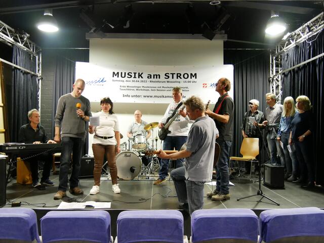 Band-Coaching-Workshop mit Martin Arnold und Mike Herting im Kleinen Theater.  | Foto: Anita Brandtstäter